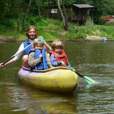 Self-guided canoeing holidays on the Vltava river